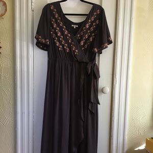 Jodifl embroidered wrap maxi dress size Medium